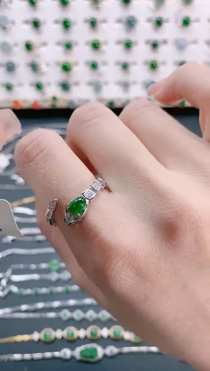 【闪购商品】翡翠戒指银S925镶嵌天然翡翠