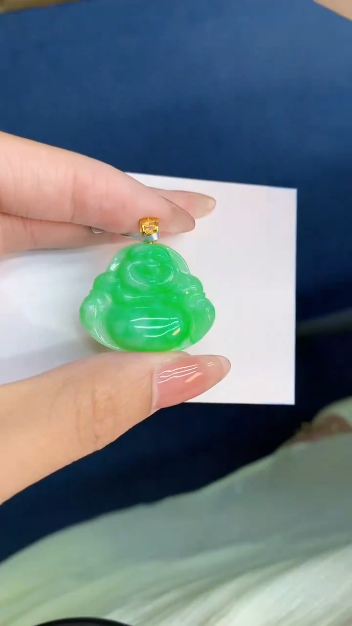 翡翠18K金镶嵌颈饰          1