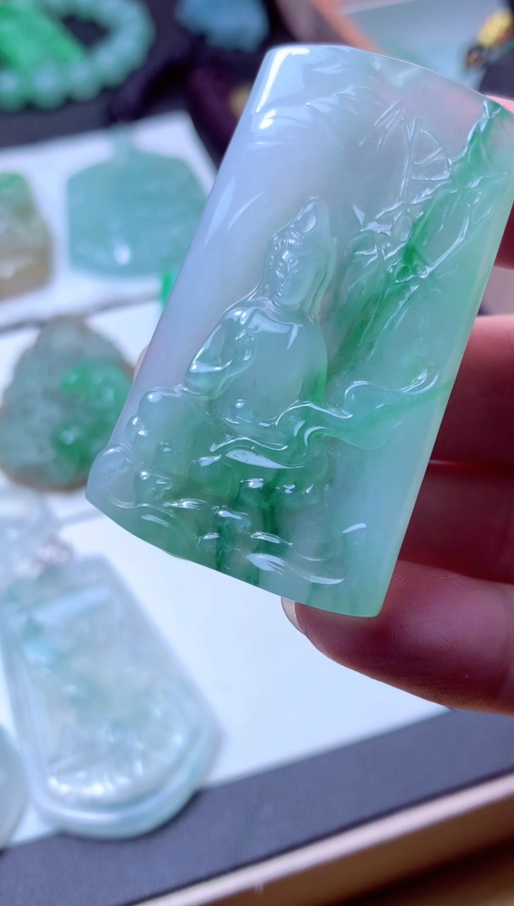 颈饰未镶嵌翡翠天然A货翡翠