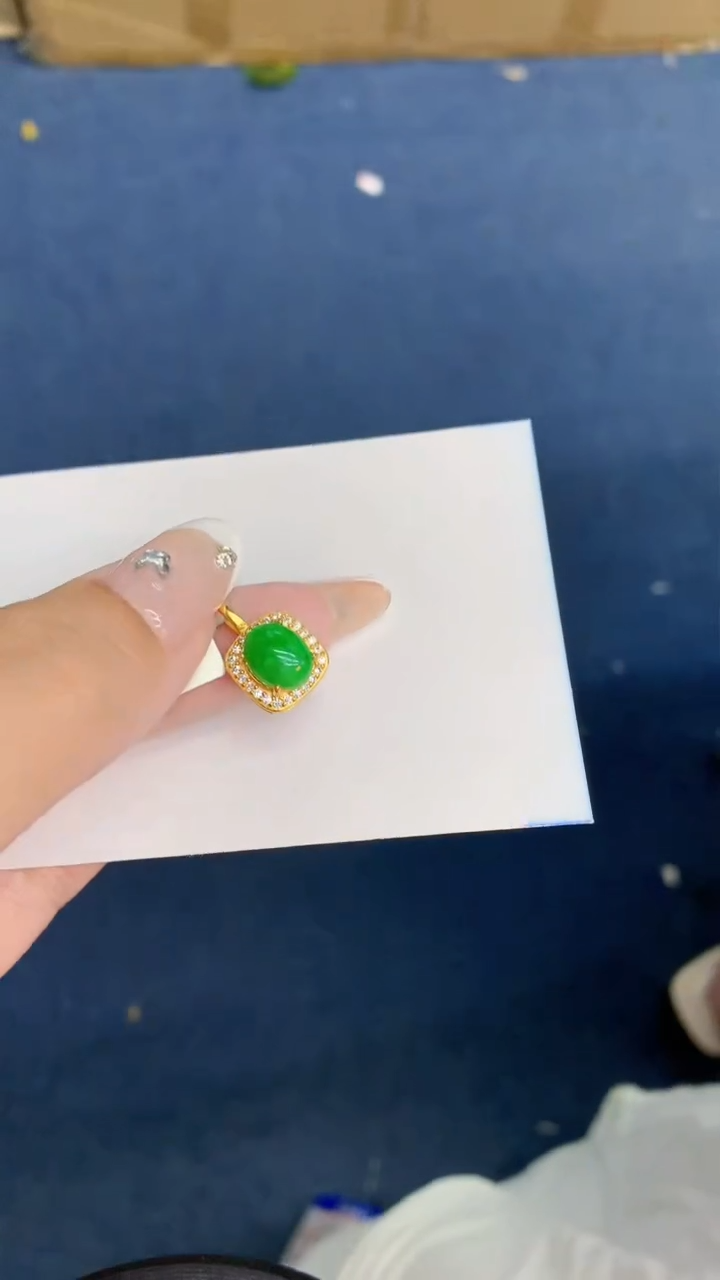 翡翠未镶嵌吊坠(不含链)1