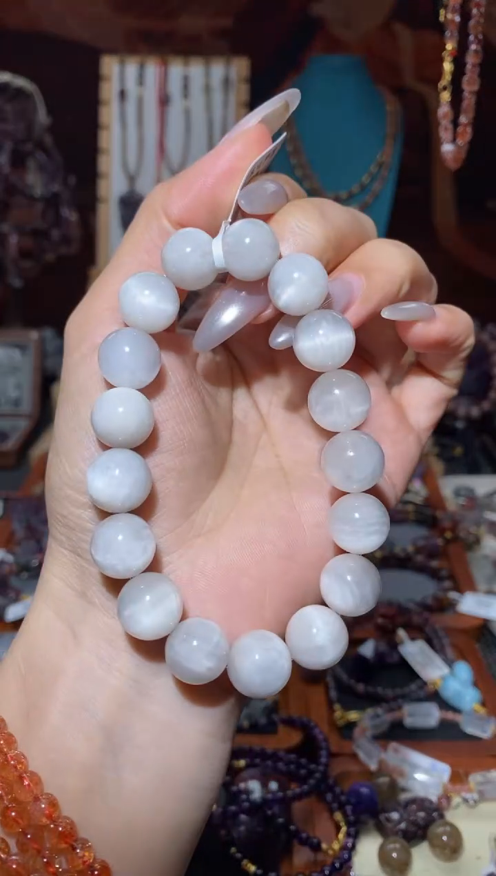 【闪购商品】水晶手串未镶嵌白兔毛12+mm