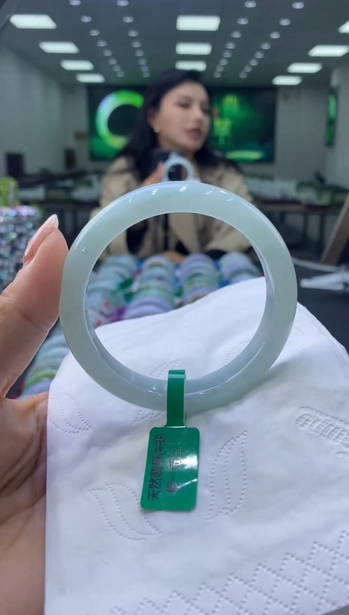 未镶嵌手镯翡翠00004823