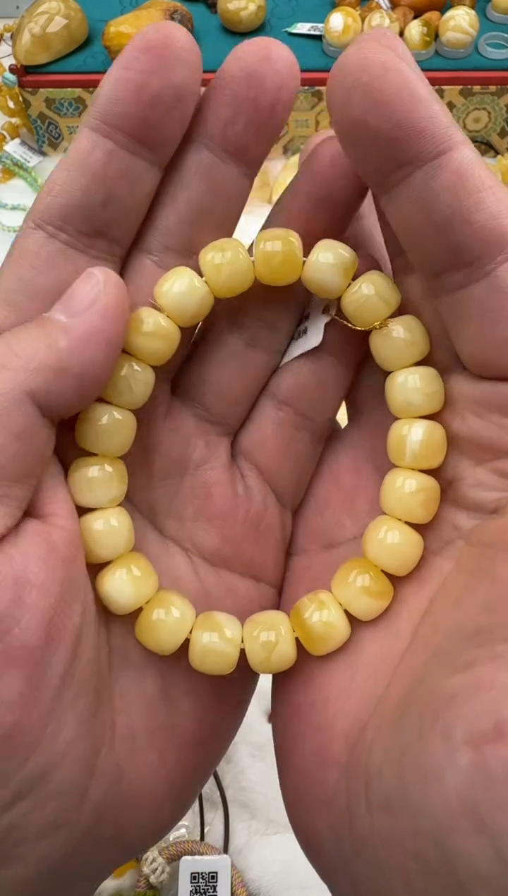 蜜蜡未镶嵌珠宝奇石HZ035