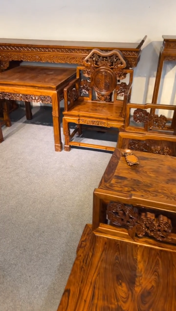 【闪购商品】花梨木类木雕中堂12件