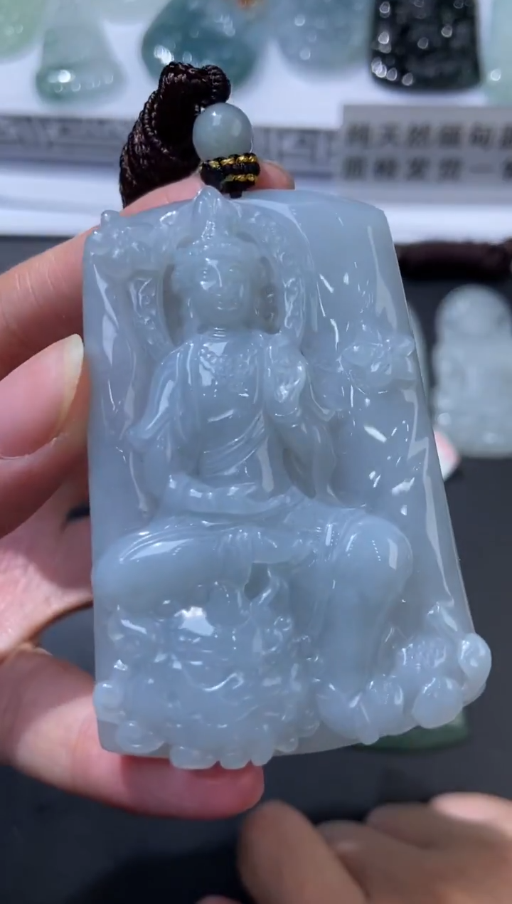 未镶嵌挂件翡翠376936   多人