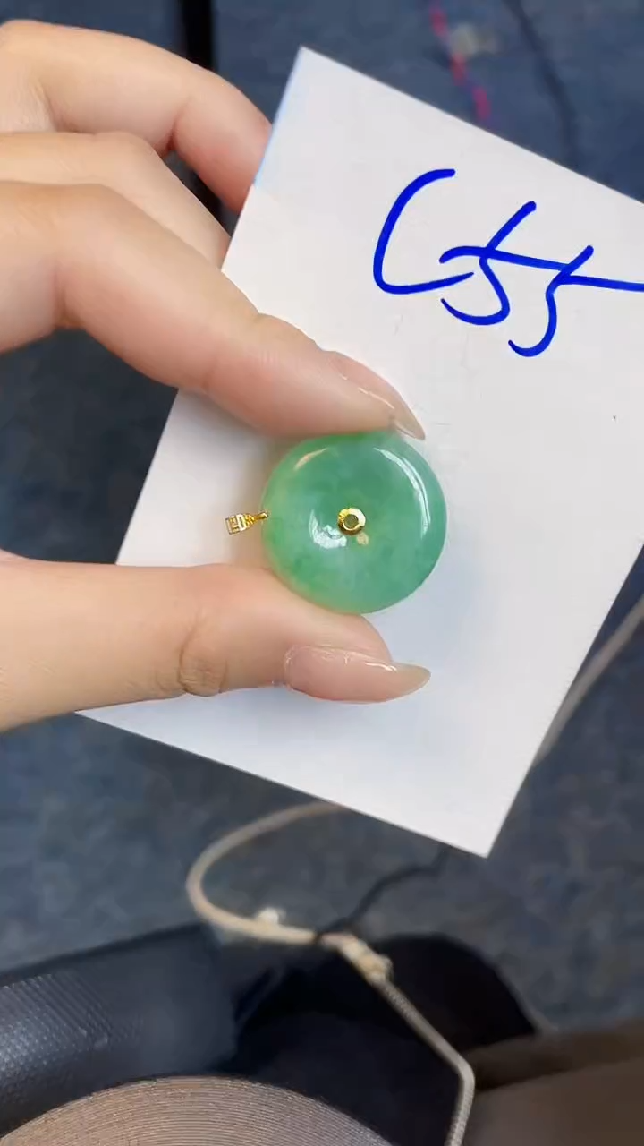 【闪购商品】翡翠颈饰18K金镶嵌00000000