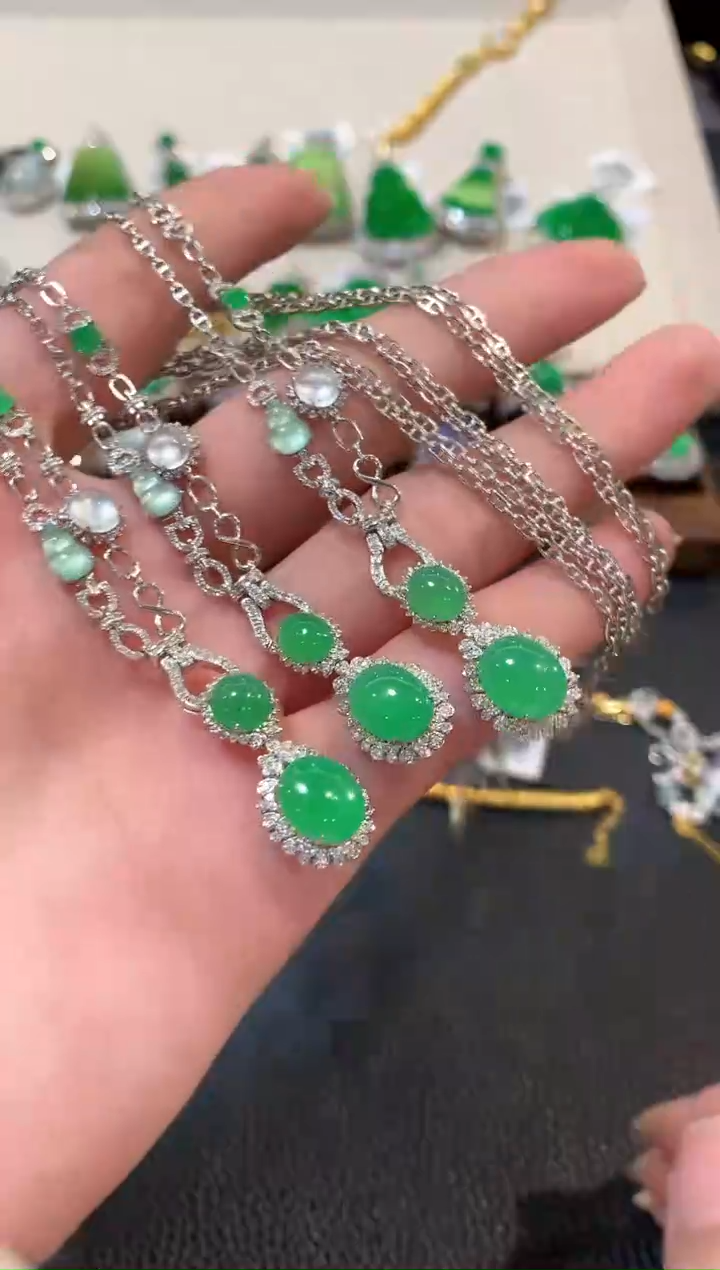 翡翠18K金镶嵌项链c108多样性一件发货