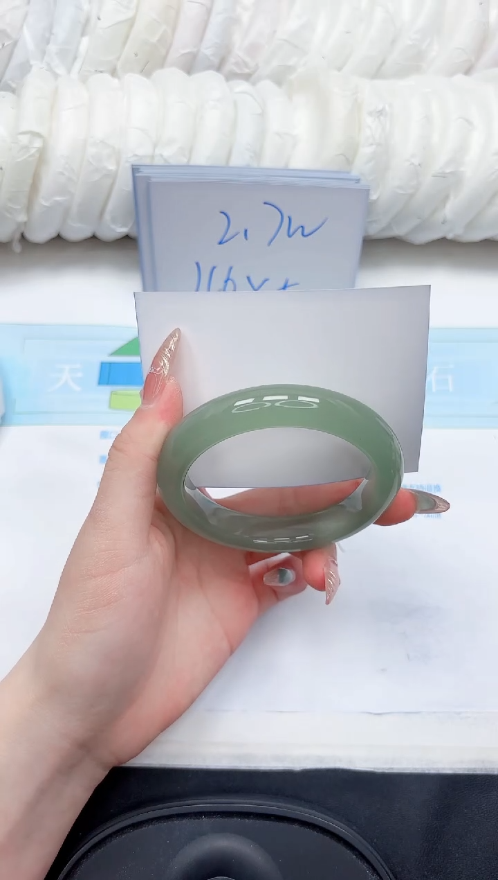 石英质玉手镯未镶嵌282-54