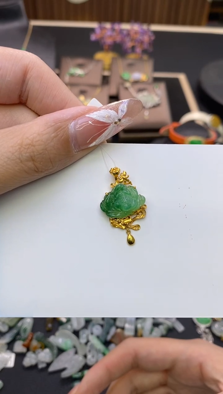 【闪购商品】翡翠颈饰18K金镶嵌净货16249