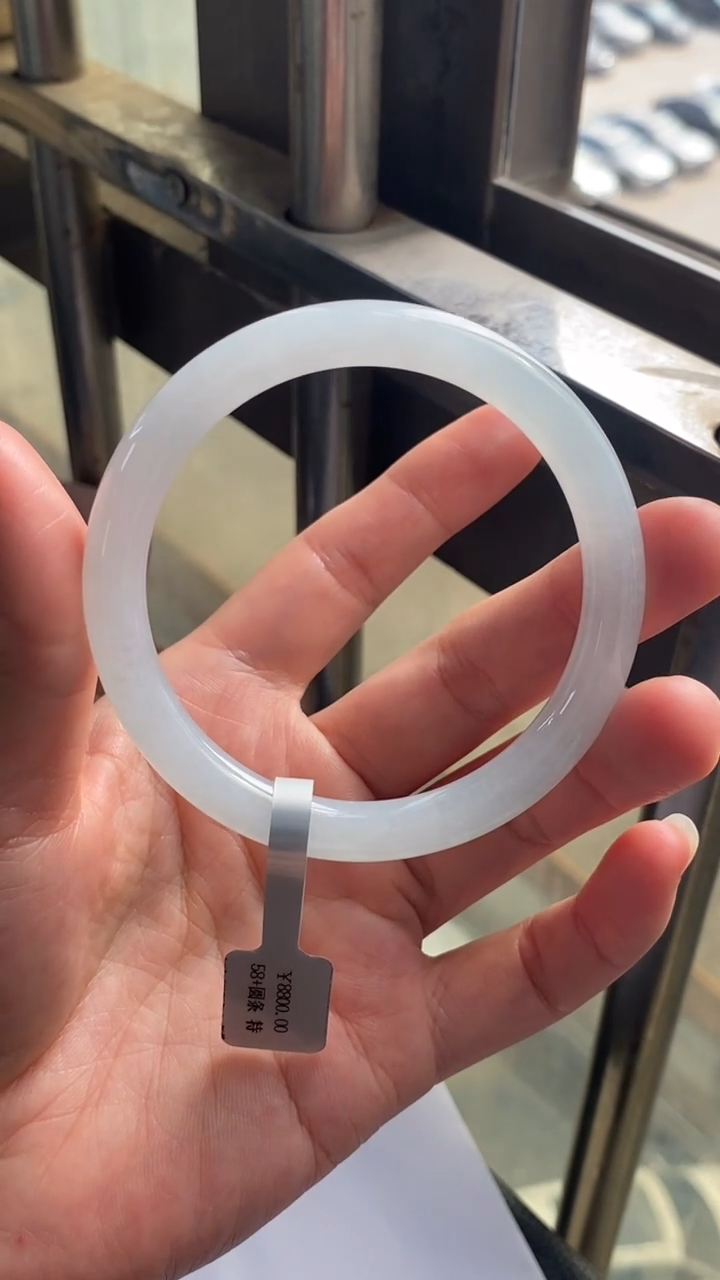 未镶嵌手镯翡翠//20254854   58*8.8*8.8