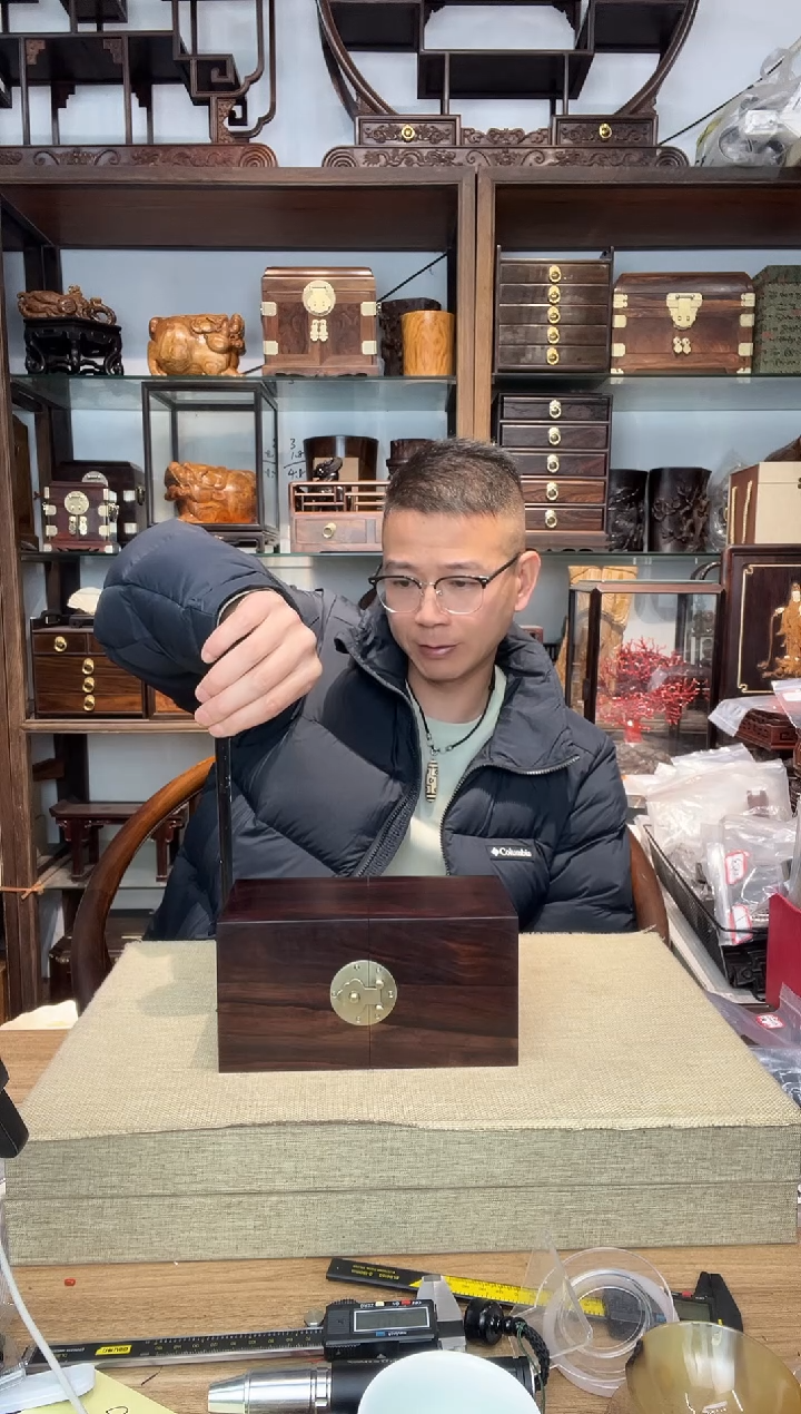 乌木类书架861大叶紫檀双开四抽面包盒  库存