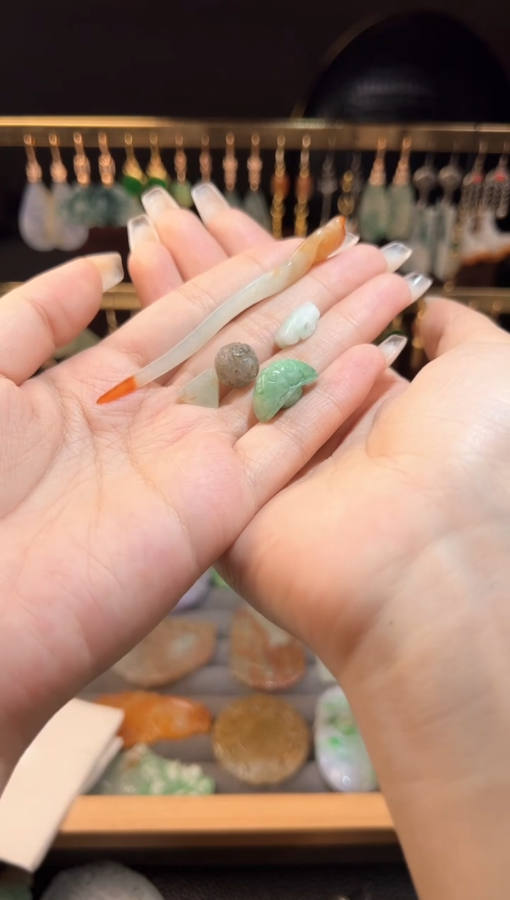 定制翡翠未镶嵌翡翠