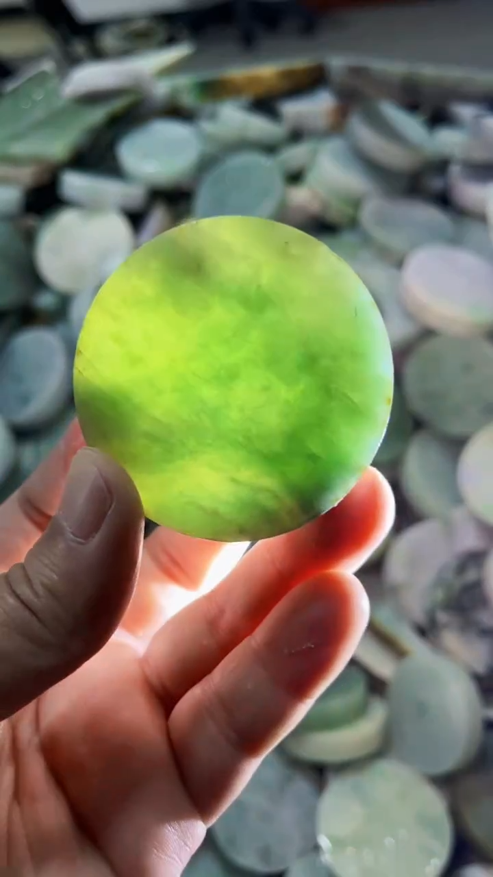 【闪购商品】翡翠挂件未镶嵌A货康壹133