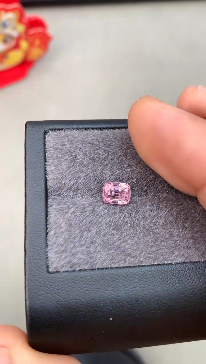 【闪购商品】定制尖晶石裸石未镶嵌1.92ct 枕型 粉色调