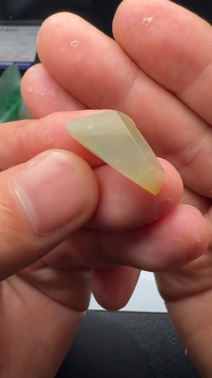 未镶嵌定制翡翠定制品不退不换，无运费险，无鉴赏期