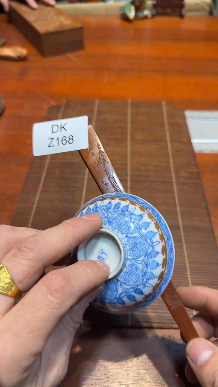 瓷片一**客哈哈哈哈哈168