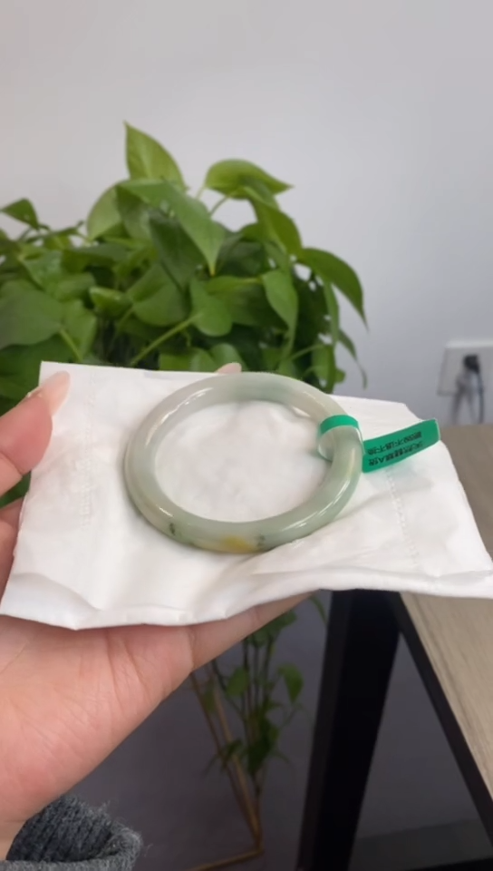 【闪购商品】翡翠手镯未镶嵌00003024