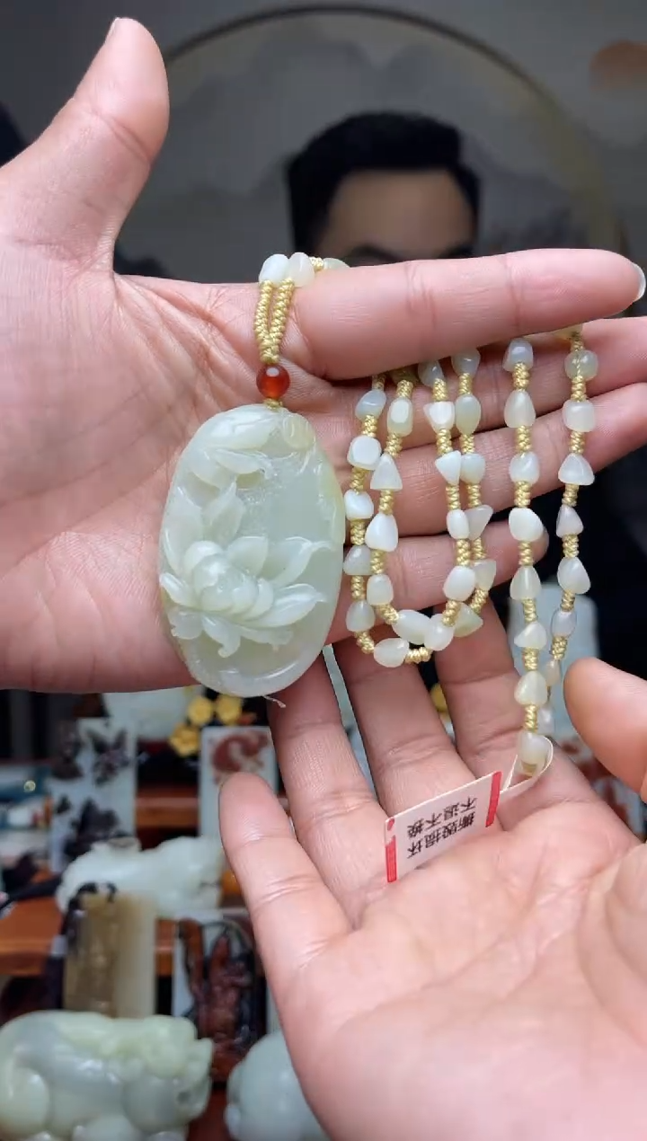 【闪购商品】和田玉吊坠未镶嵌102