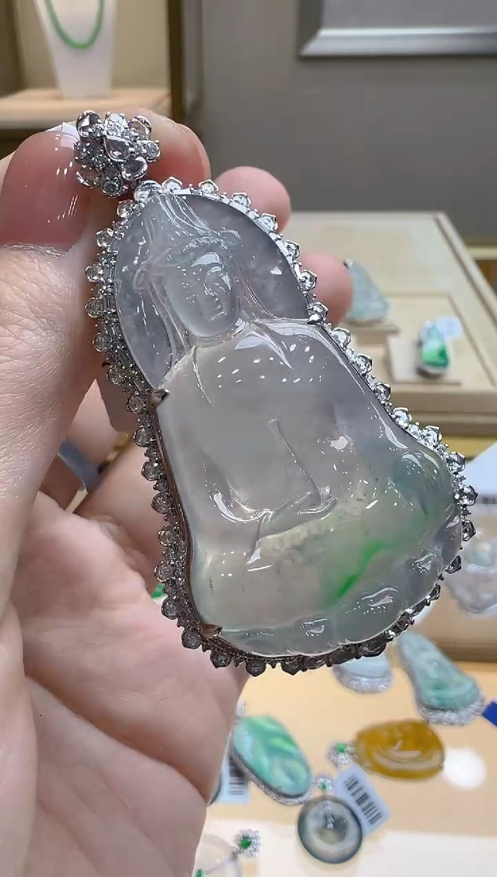 【闪购商品】翡翠吊坠(不含链)18K金镶嵌多样性发货拍一发一