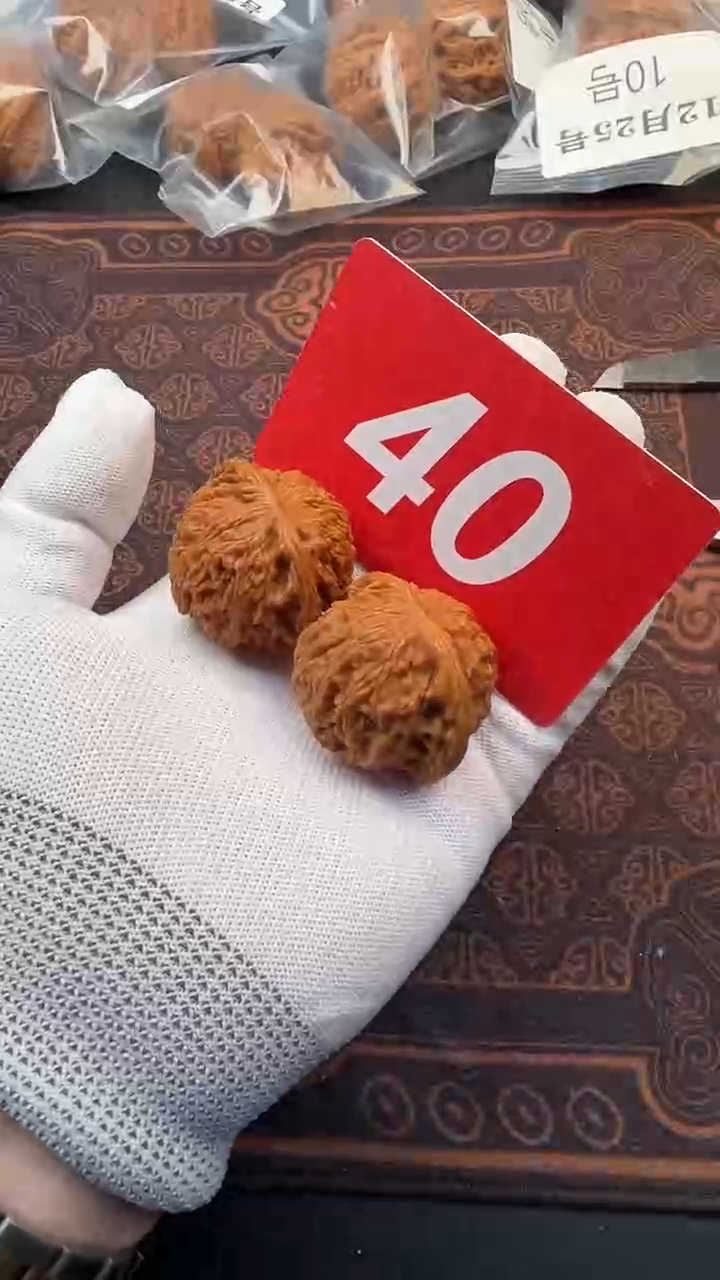 把件文玩核桃40原树蛮王
