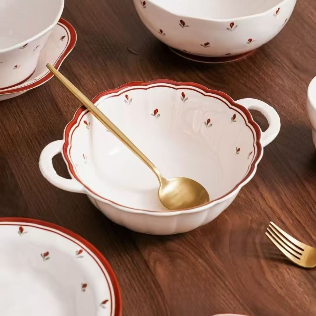 花小语9.5英寸花边双耳汤碗新款奶油清新釉下彩面碗