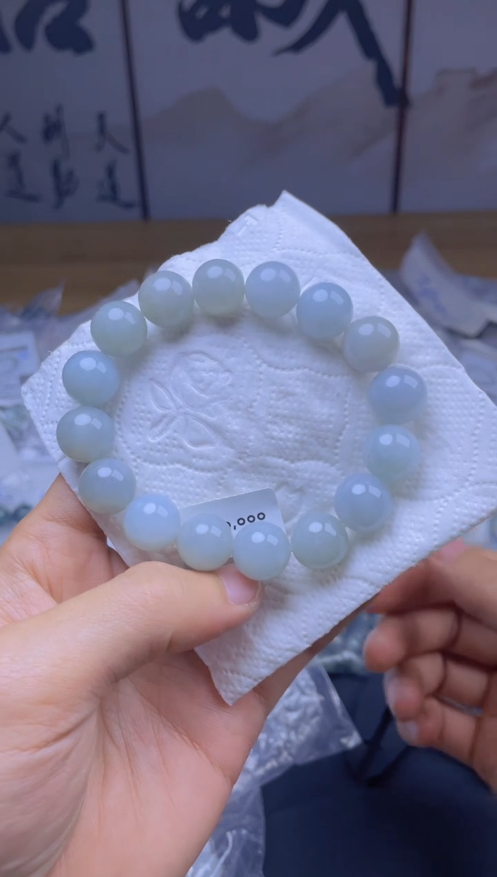 定制翡翠未镶嵌珠串
