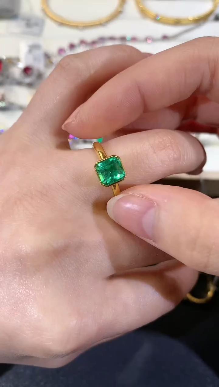 【闪购商品】祖母绿戒指18K金镶嵌R314|5980