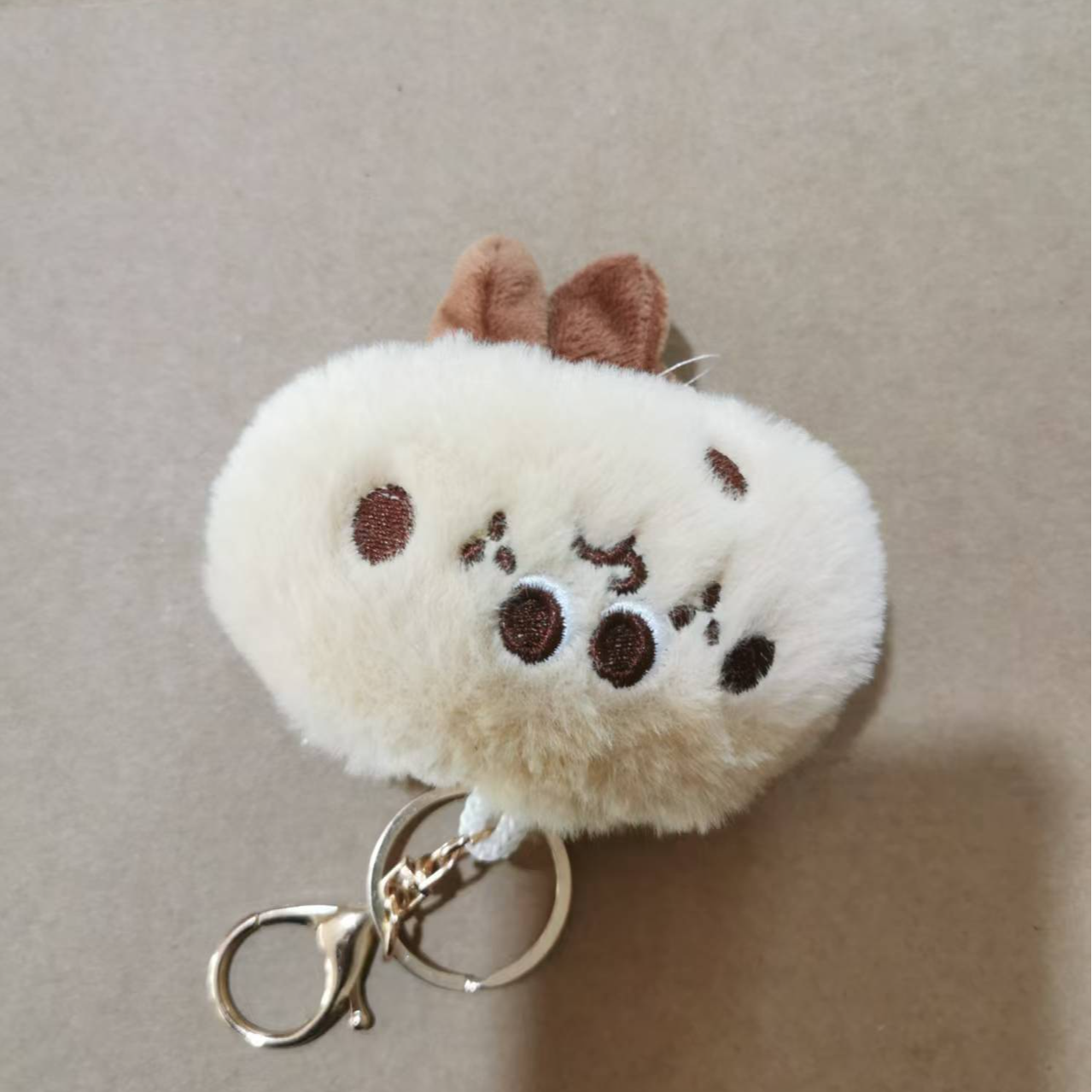 傲娇呆萌曲奇饼干造型毛绒钥匙扣学生书包挂件包包配饰