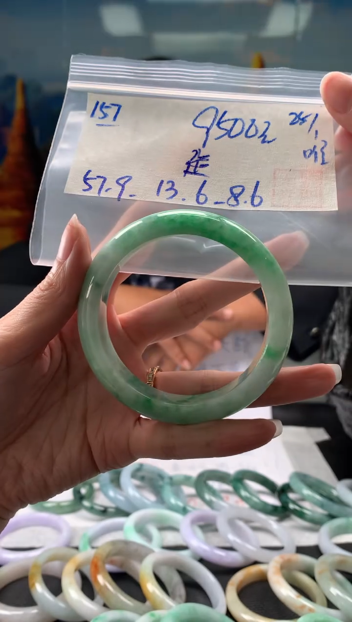 【闪购商品】翡翠手镯未镶嵌翡翠手镯 下单联系小耳机#157