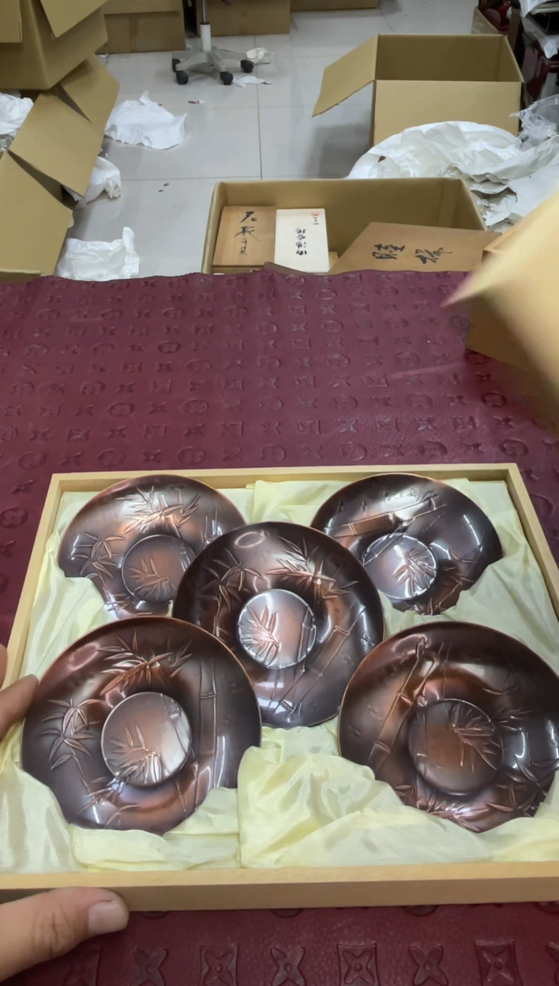 默认微瑕，no退no换，介意勿拍