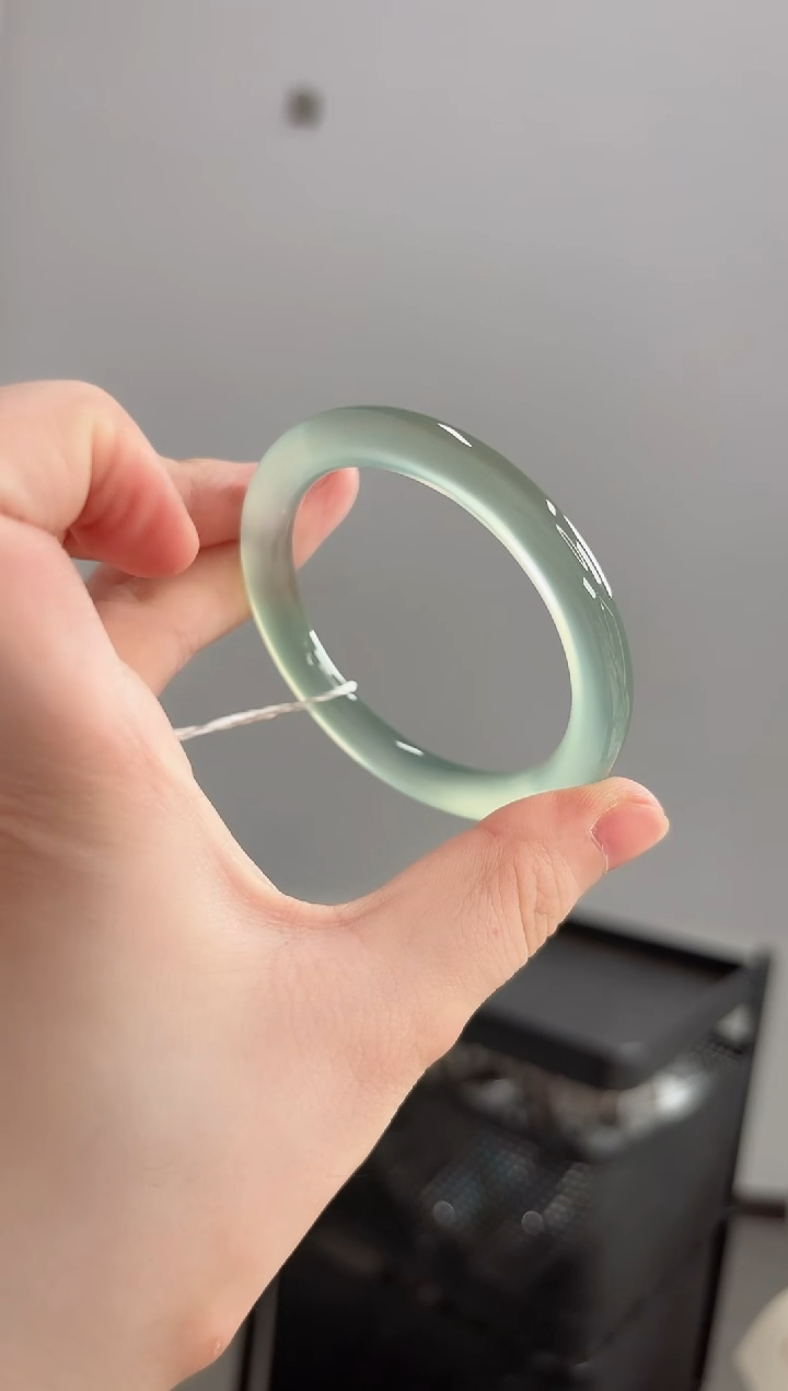 玛瑙/玉髓手镯未镶嵌60圈