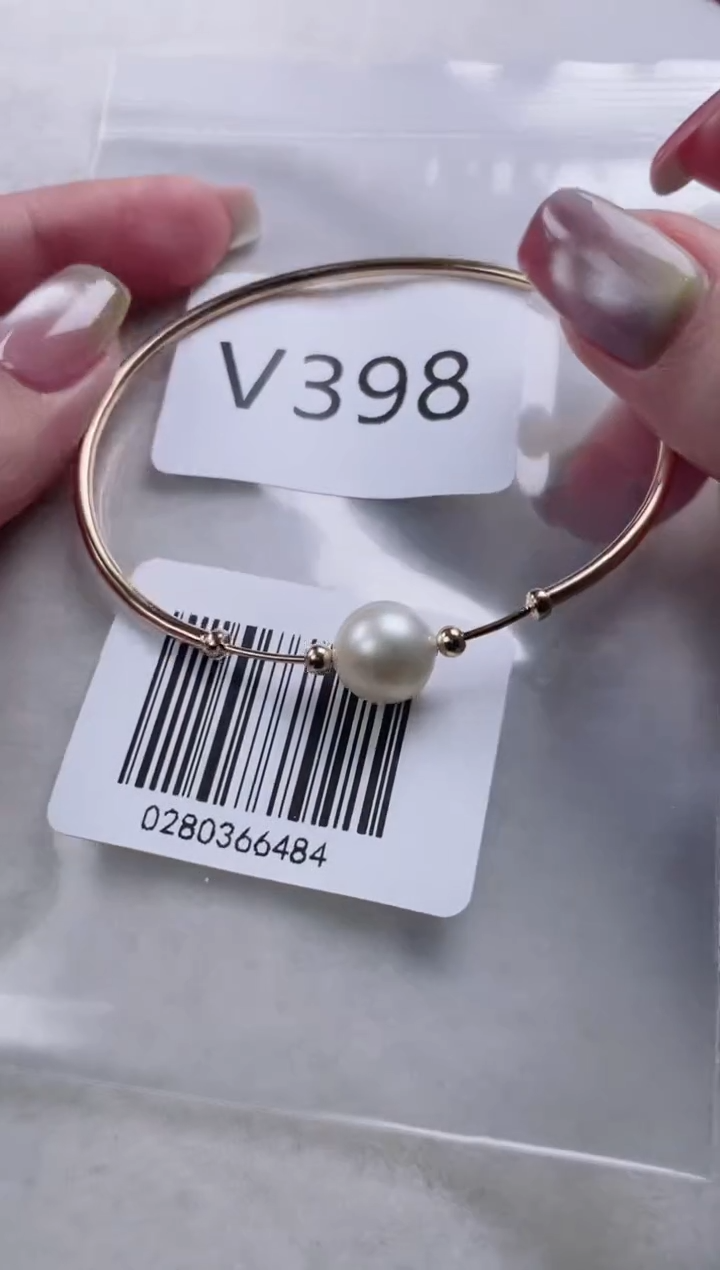 【闪购商品】海水珍珠手镯银S925镶嵌V398