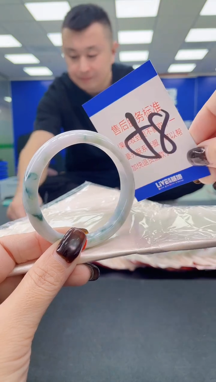 未镶嵌手镯翡翠AAAAAAAAAA