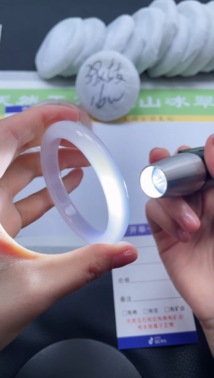 【闪购商品】石英质玉手镯未镶嵌A203-54+