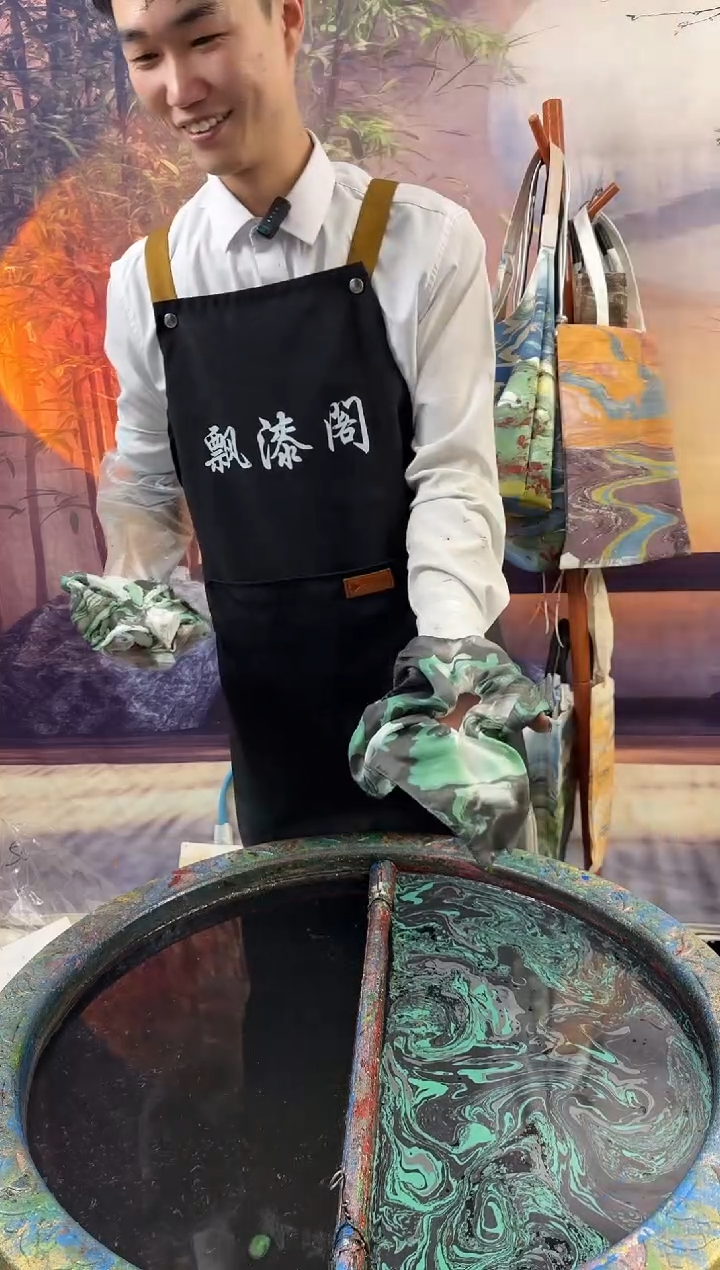【闪购商品】方巾墨染丹青
