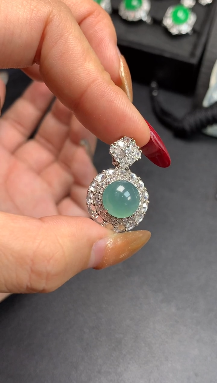 【闪购商品】翡翠颈饰未镶嵌翡翠吊坠