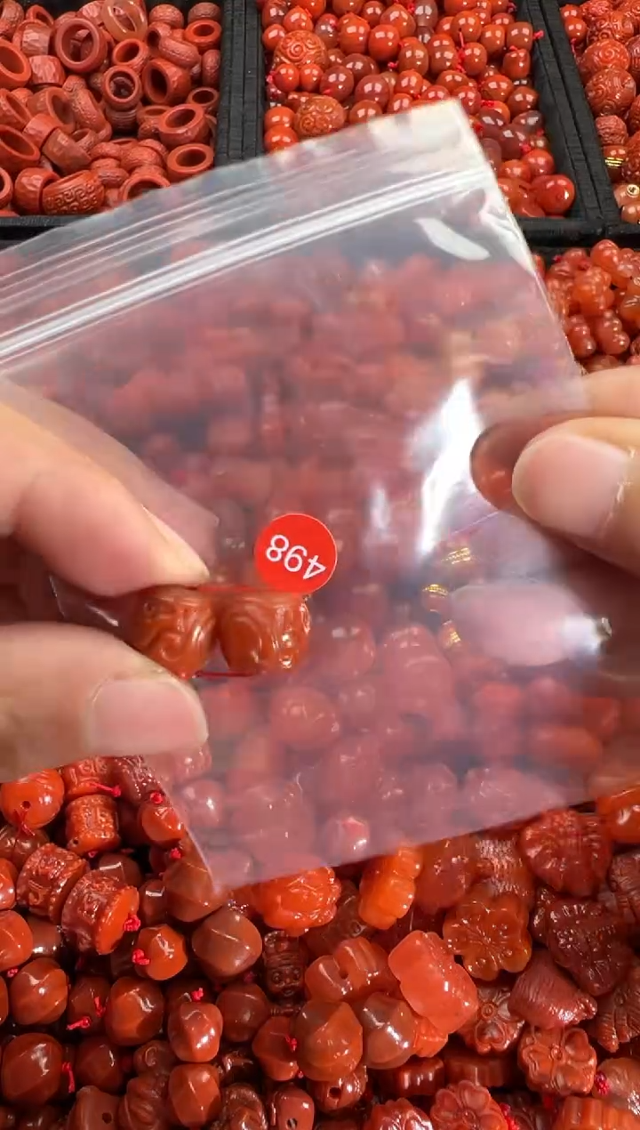 【闪购商品】南红玛瑙颈饰未镶嵌1