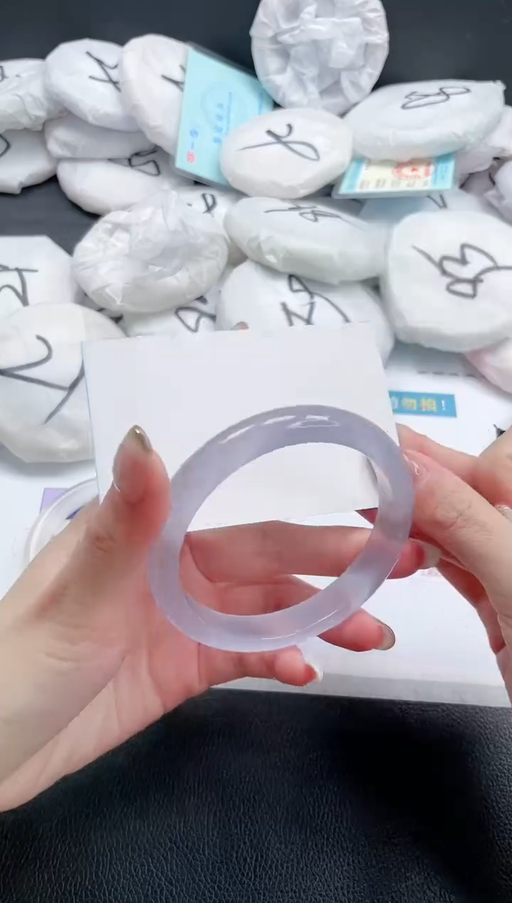 【闪购商品】石英质玉手镯未镶嵌13J78-60