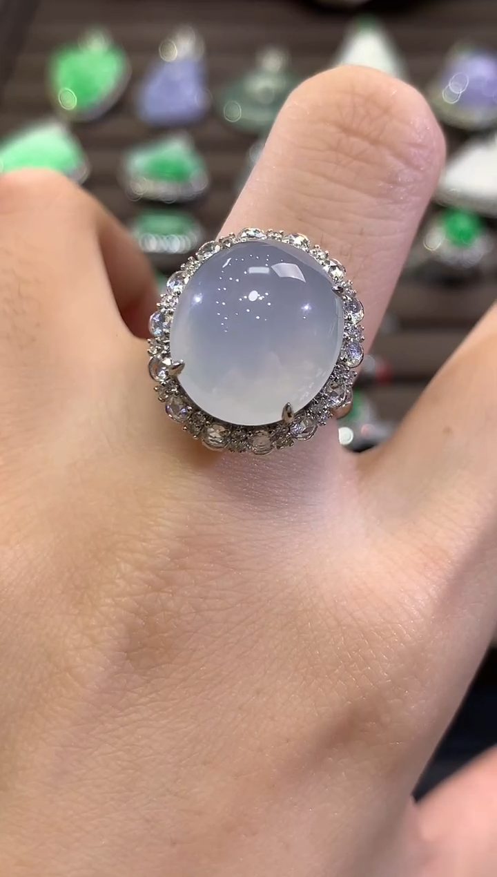 18K金镶嵌戒指翡翠秋日珠宝Q132