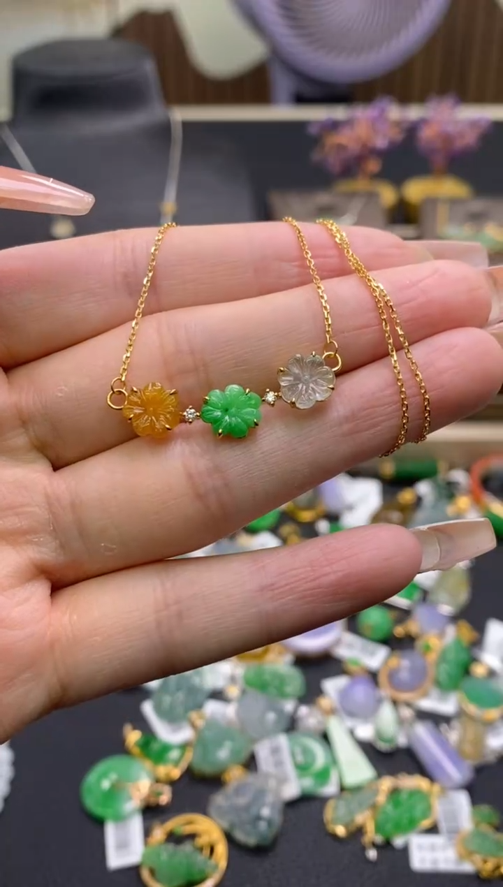 【闪购商品】翡翠颈饰18K金镶嵌净货18497