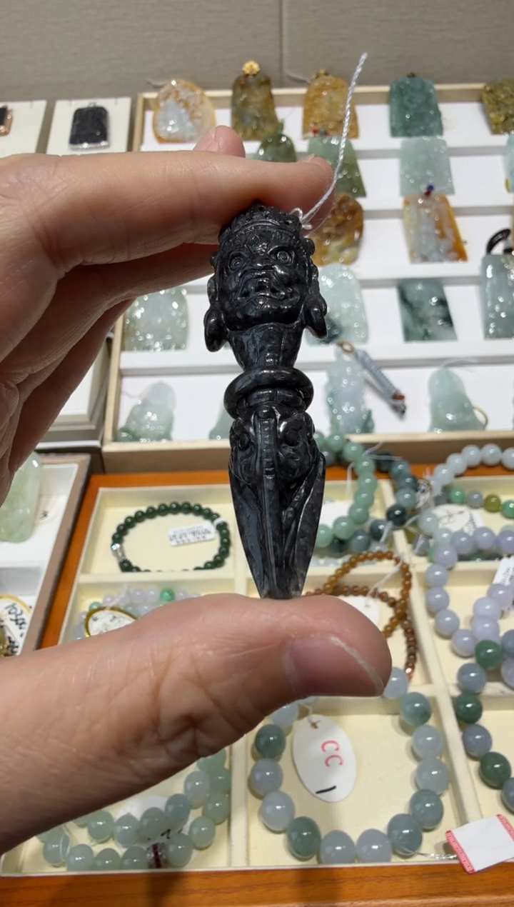 未镶嵌挂件翡翠小*白A货翡翠多样性乌鸡金刚杵发一件