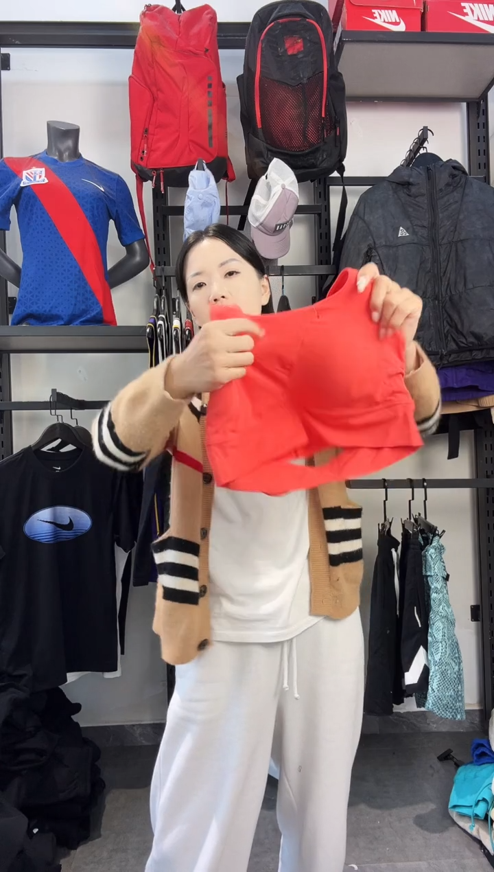 389编码 瑕疵款直播间过款为准 尺码M    身高