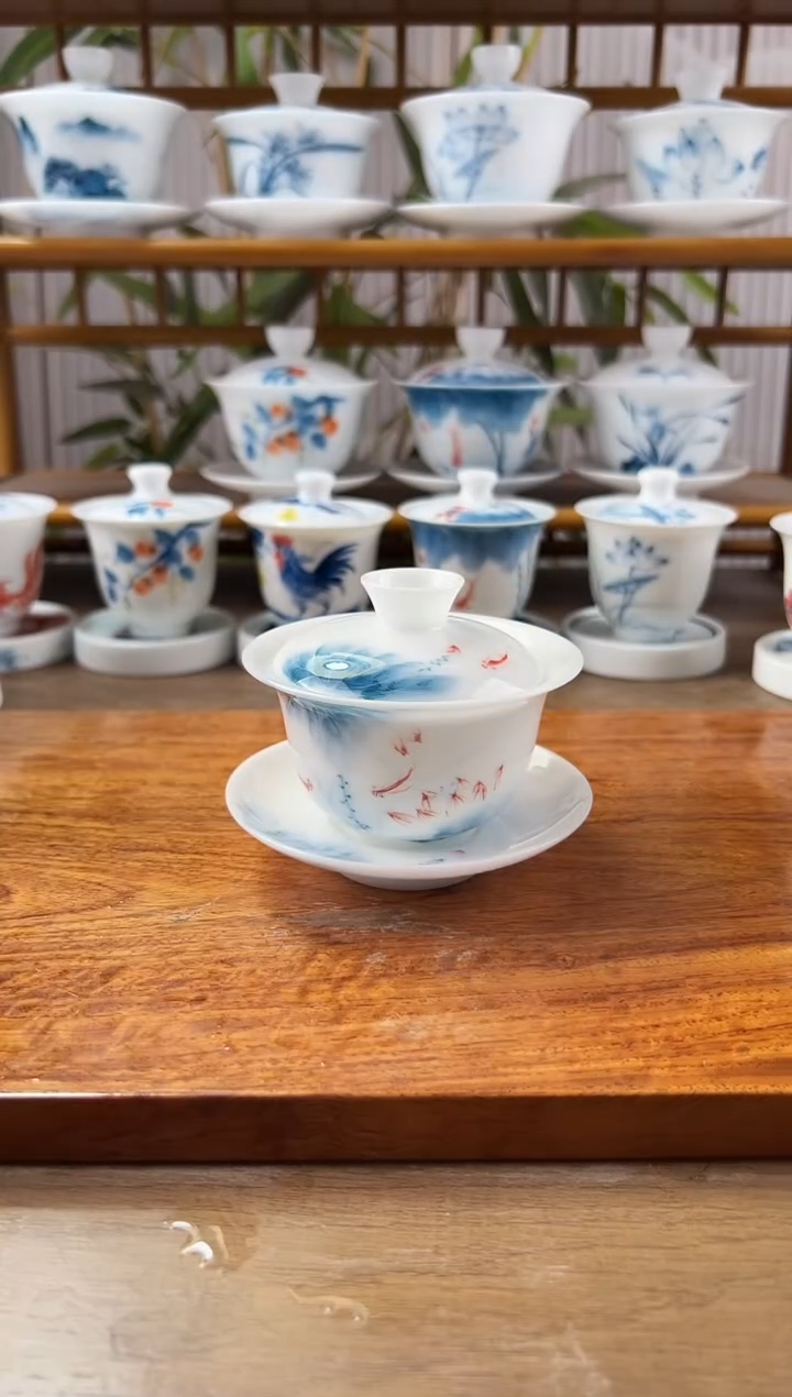 微瑕高冰蓝莲130ml三才盖碗