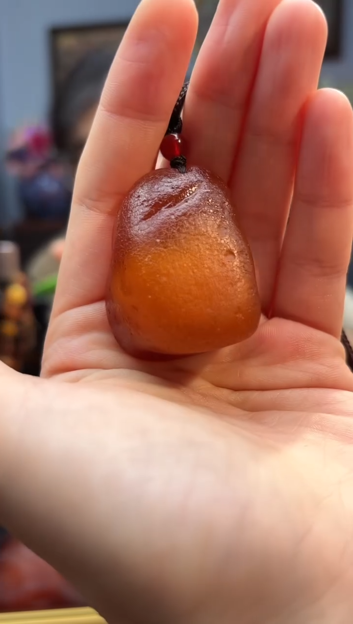 琥珀颈饰未镶嵌吊坠