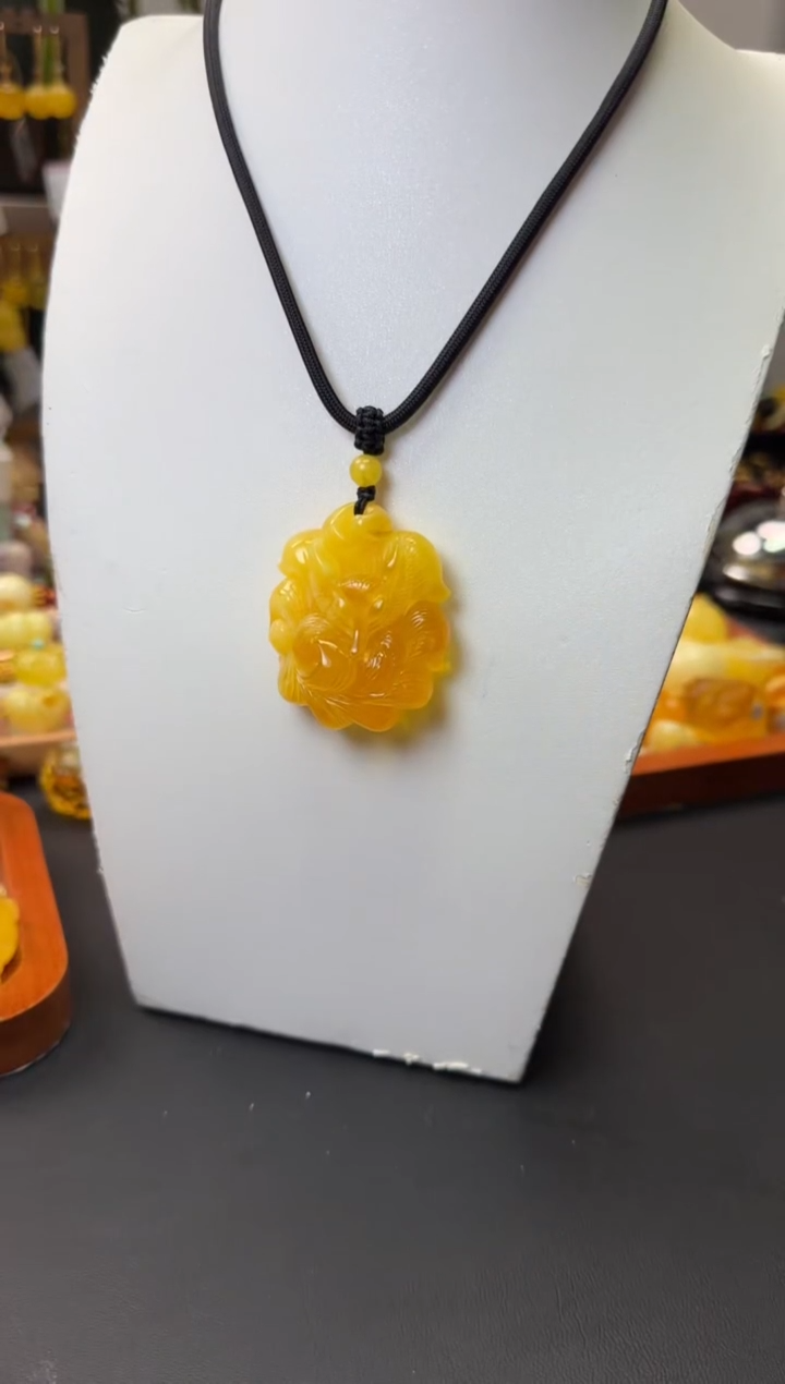 【闪购商品】琥珀珠宝奇石未镶嵌九尾狐