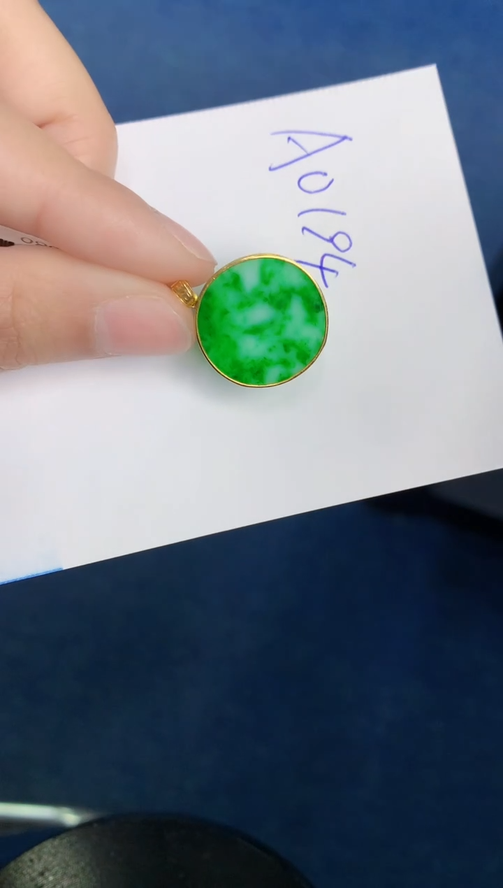 【闪购商品】翡翠颈饰18K金镶嵌00000000000