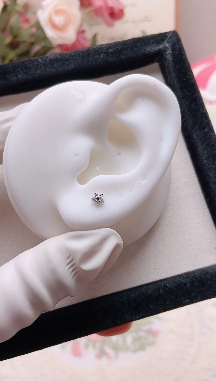 钛钢合金合成立方氧化锆满锆小花白锆|TS22一只