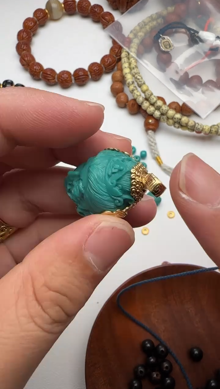 【闪购商品】绿松石吊坠(不含链)18K金镶嵌绿松石吊坠