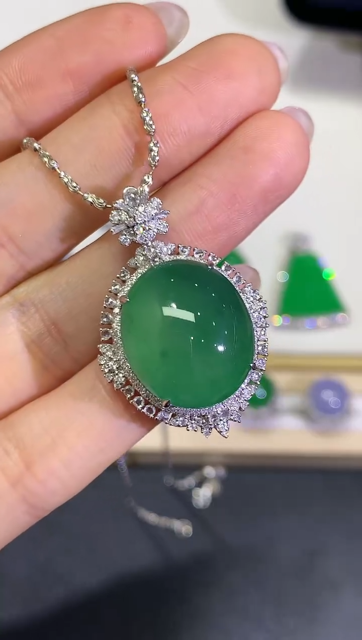 【闪购商品】翡翠颈饰18K金镶嵌团购32