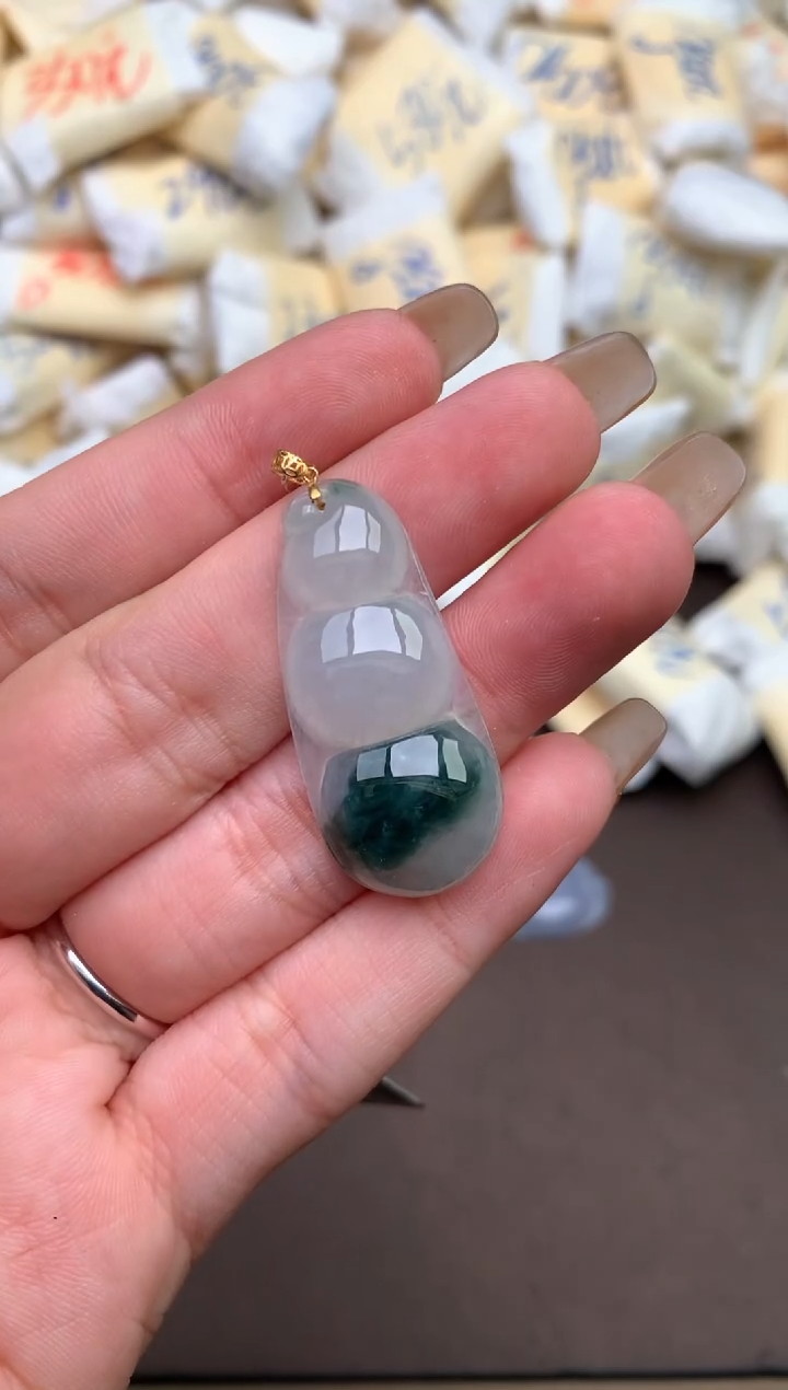 【闪购商品】翡翠挂件18K金镶嵌—